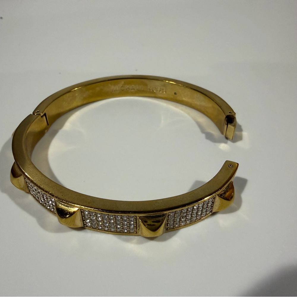 Rare Vintage Michael Kors Gold Pave Czech Crystal Pyramid Stud Bangle Bracelet - Picture 4 of 10
